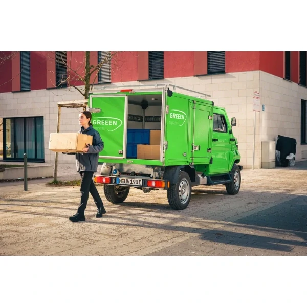 Elektrické užitkové vozidlo EVUM aCar 4×4